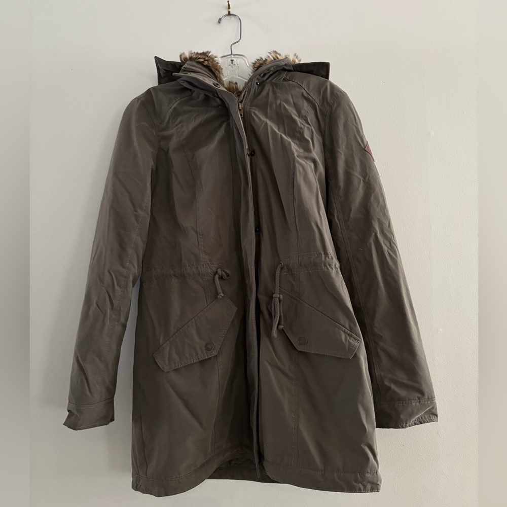 Hollister Women’s Olive Green Winter Parka Coat Faux Fur Sz M